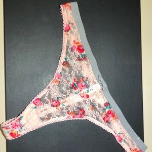NWOT XL pink flower lace thong panties